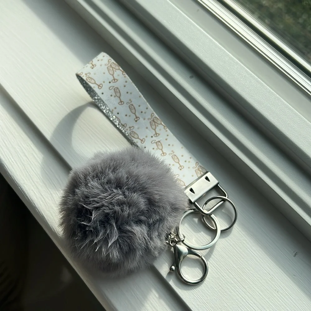 Keychain - Picture 2 of 2